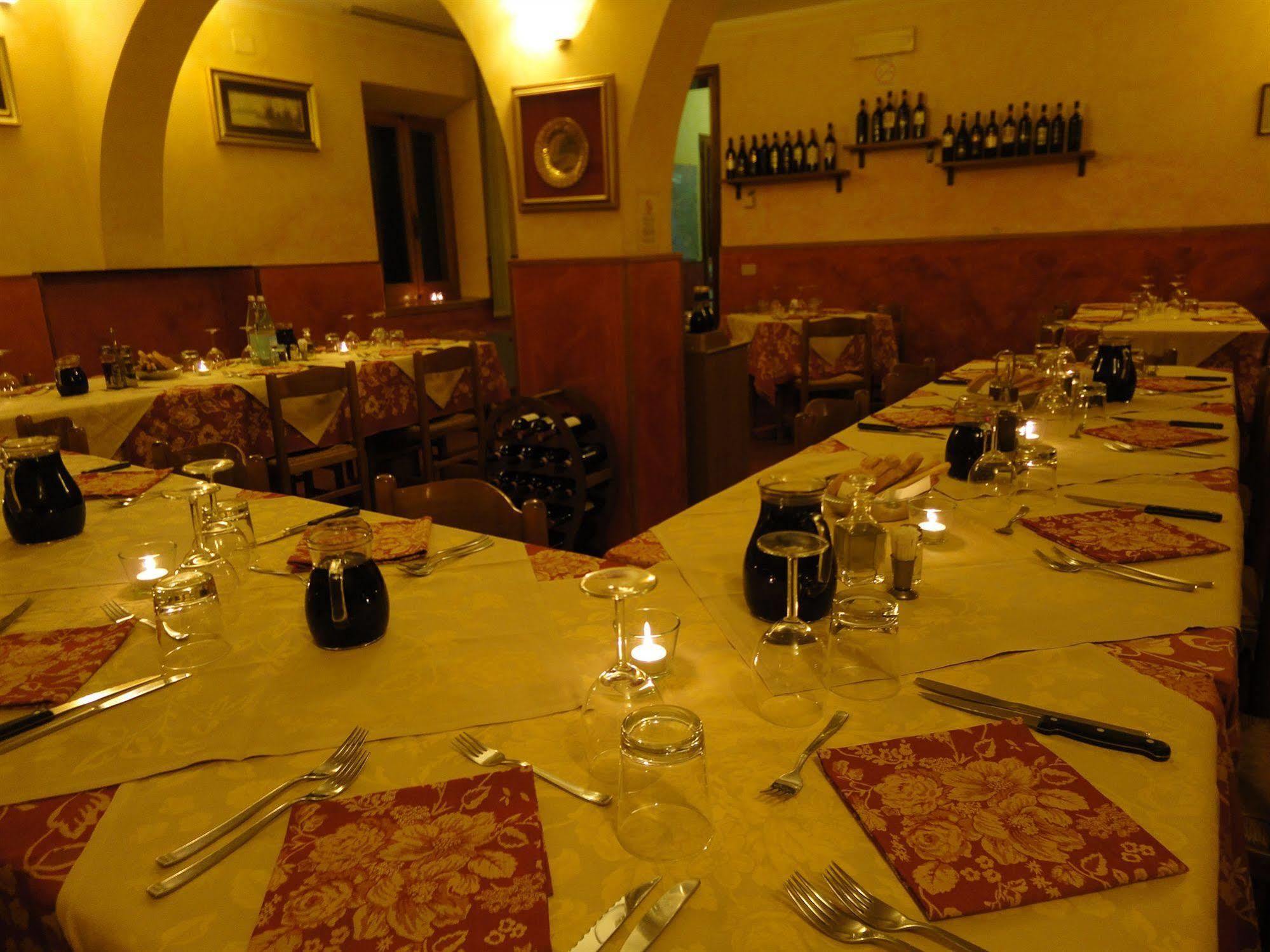 Albergo La Pieve กาสเตลฟิโอเรนทิโน ภายนอก รูปภาพ