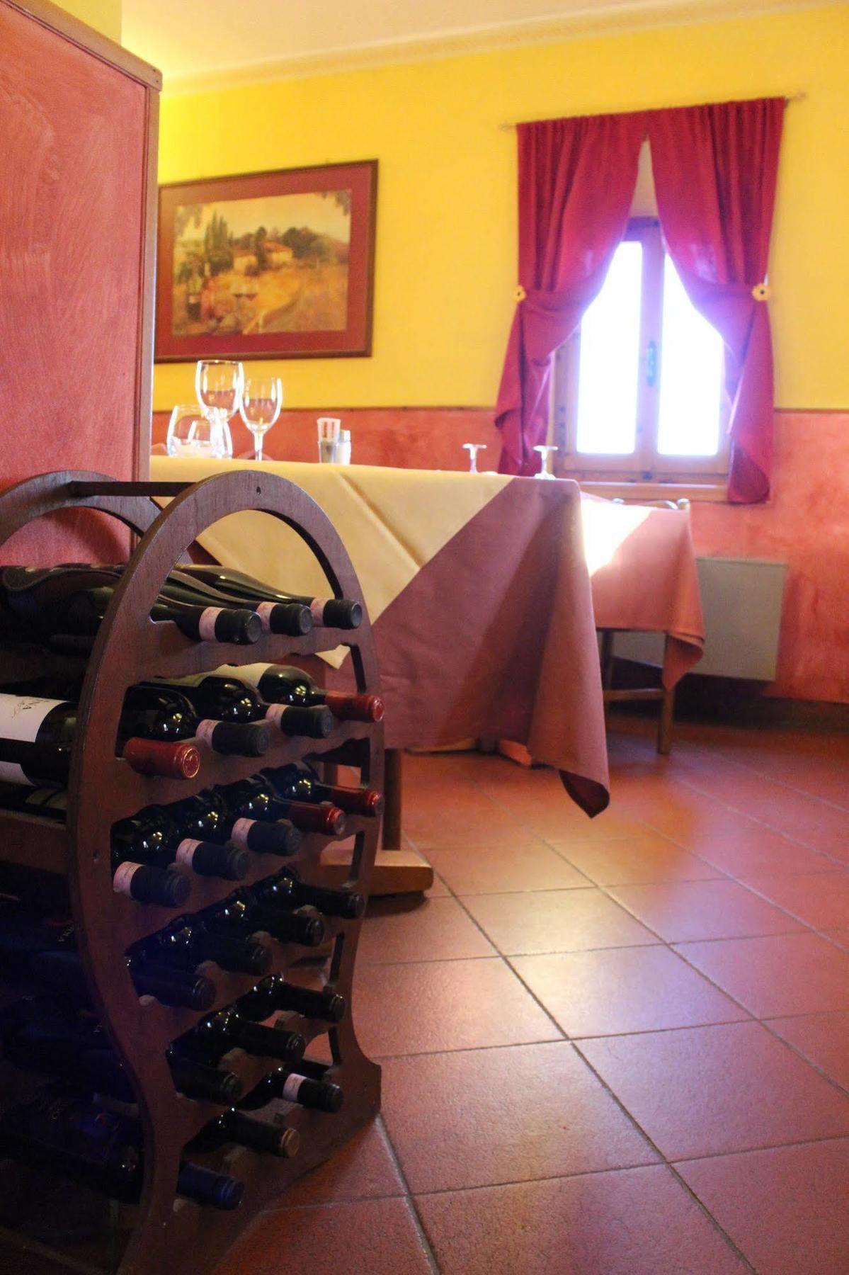 Albergo La Pieve กาสเตลฟิโอเรนทิโน ภายนอก รูปภาพ