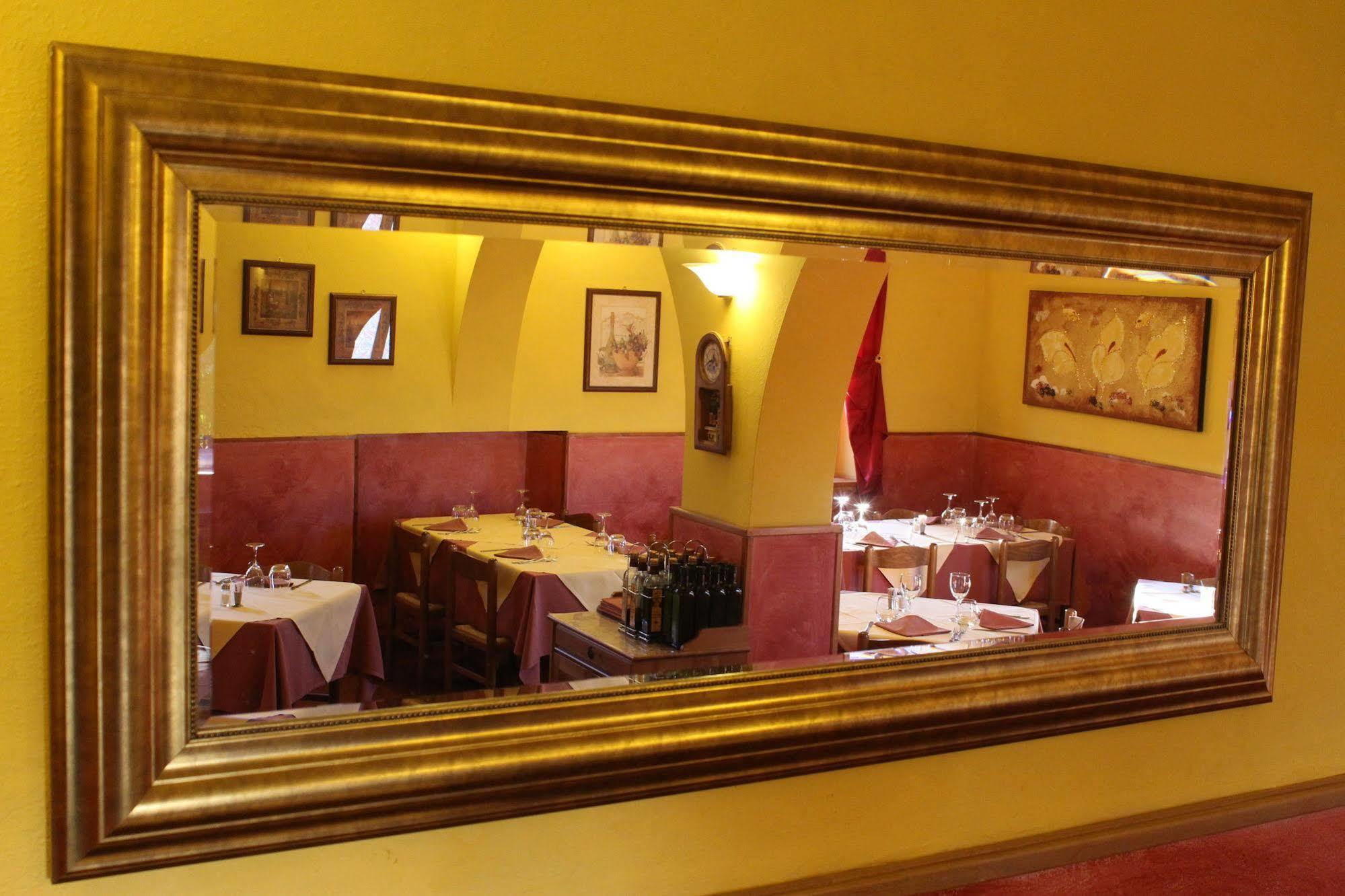Albergo La Pieve กาสเตลฟิโอเรนทิโน ภายนอก รูปภาพ