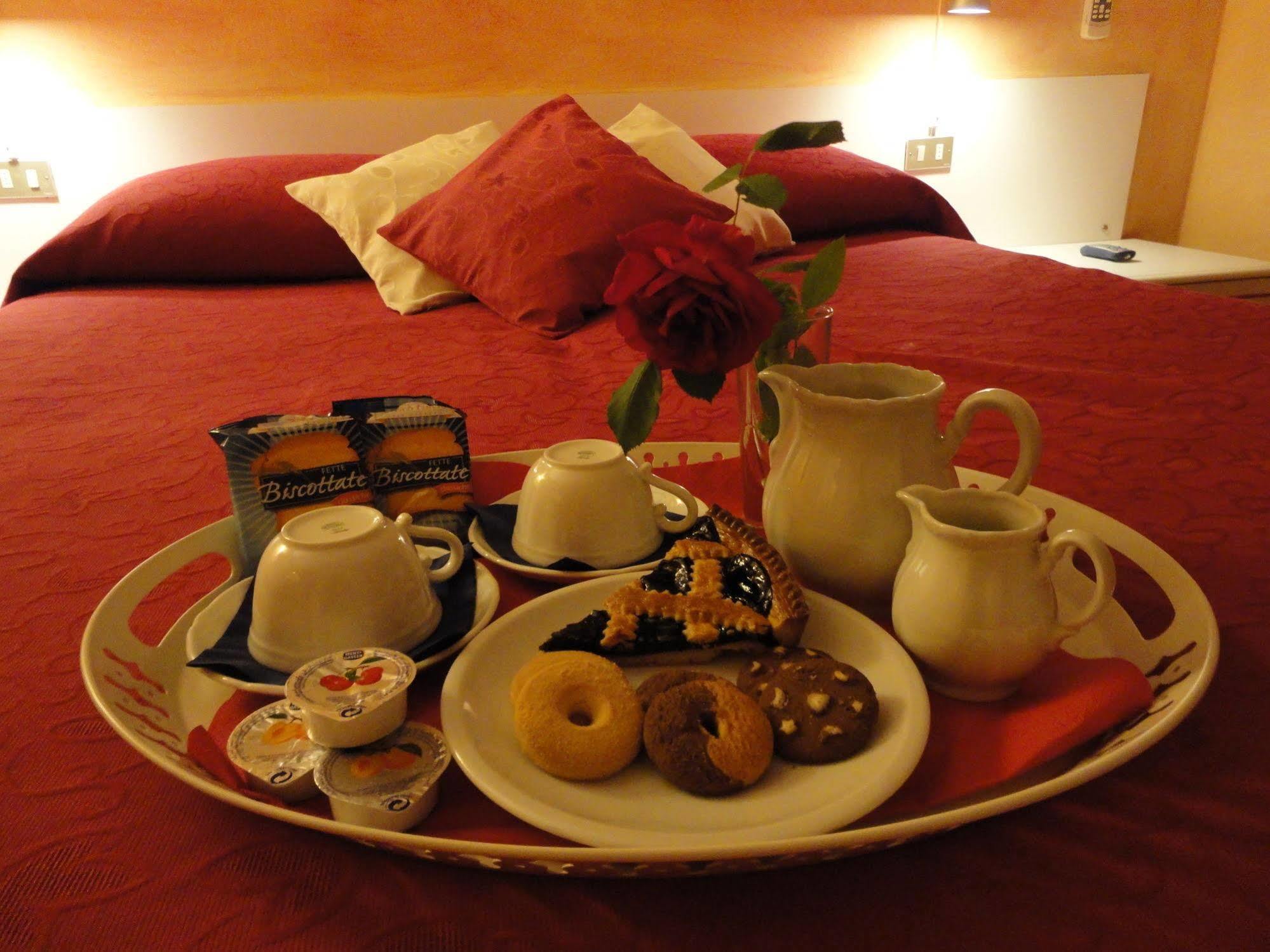 Albergo La Pieve กาสเตลฟิโอเรนทิโน ภายนอก รูปภาพ
