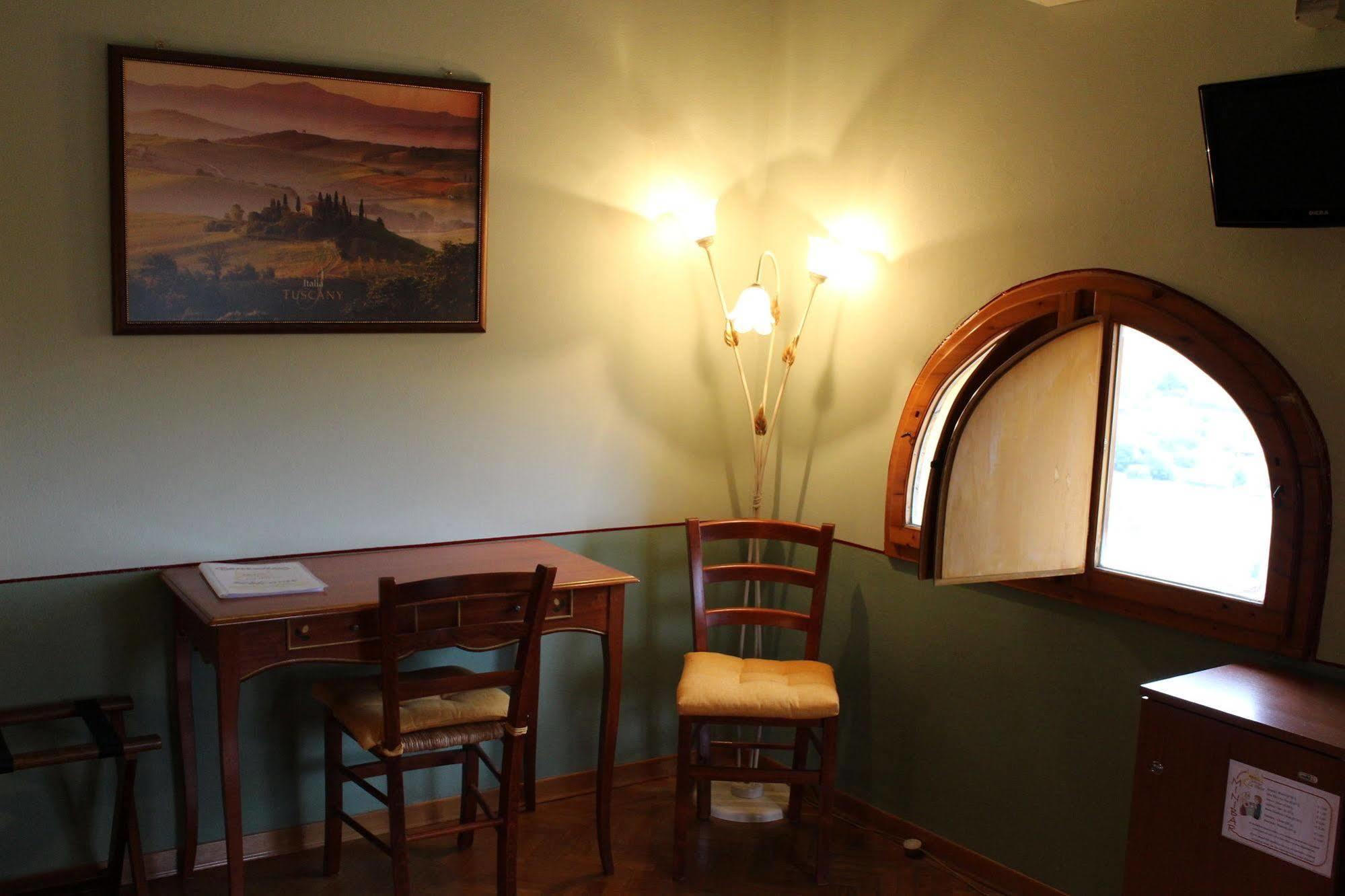 Albergo La Pieve กาสเตลฟิโอเรนทิโน ภายนอก รูปภาพ